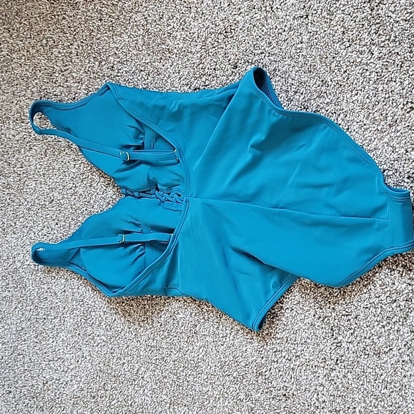 NWT Shade and shore lace up plunge high legone piece swimsuit - Picture 5 of 5